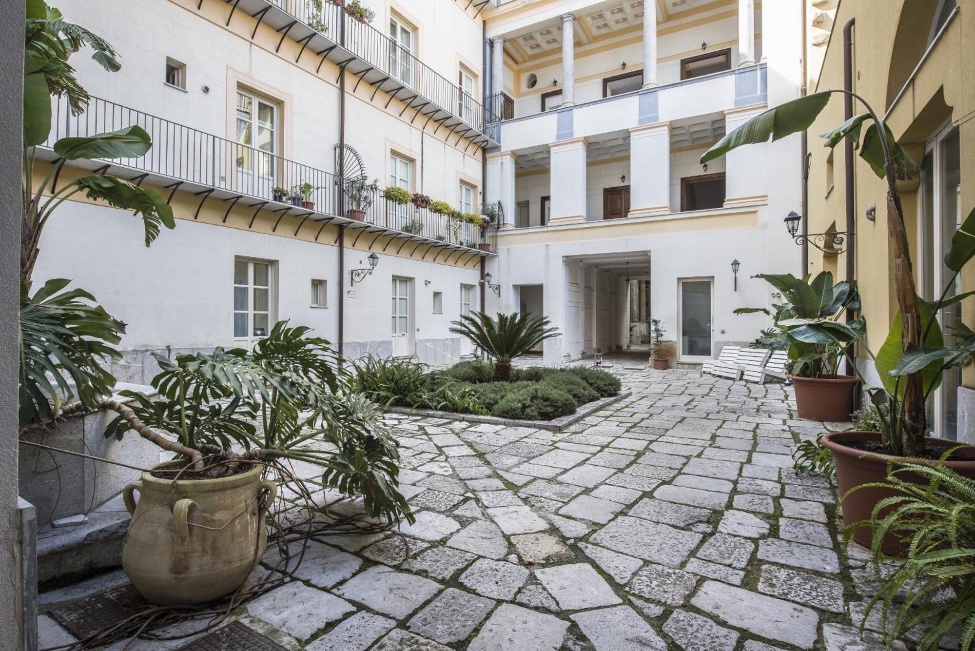 Palazzo Castrofilippo Apartment By Wonderful Italy Palerme Extérieur photo